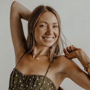 Meet your Posher, Olena